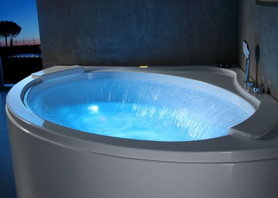 Cirkel waterval massagebad met U-type overloop systeem